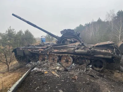 Jovano - Niedopałki to Ukraińcy muszą u siebie zbierać. Ruskie czołgi łatwo się palą,...