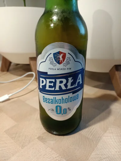 henen - #pijzwykopem #piwo #alkoholizm 
Najlepsze piwa bezalkoholowe. Dla mnie nr1