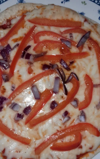 Infex - #f1 #kacikkulinarnytaguf1 
Szybka pizza z patelni na dłuugi wieczór