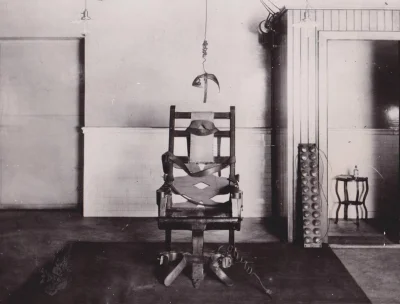 myrmekochoria - Krzesło elektryczne użyte w egzekucji Williama Kemmlera, 1890. Pierws...