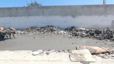 mateoaka - Powoli dojeżdżamy do stolicy, Port-au-Prince. To ze śmieciami to droga doj...