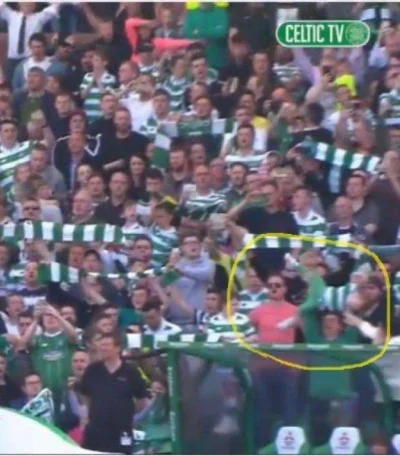 Eddenn - Stary zamiast szalika trzyma dziecko #heheszki #celtic #pilkanozna