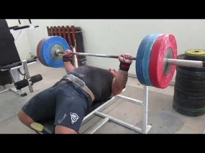 Defined - @Hawkward: 48x150 kg w wyciskaniu. Kupa sadła by nie była w stanie tego zro...