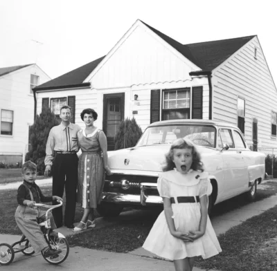 myrmekochoria - Portret rodzinny, Detroit, Michigan, 1954.

#starszezwoje - blog ze...