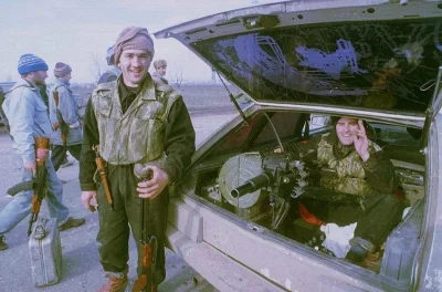 wfyokyga - Czeczeńcy z automatycznym granatnikiem, pierwsza wojna czeczeńska 1994-199...