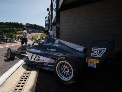 rudziol - #formulapolska #kacpersztuka #f4 #f1

Dzisiaj o 14 wyścig Kacpra na Spa. Tr...