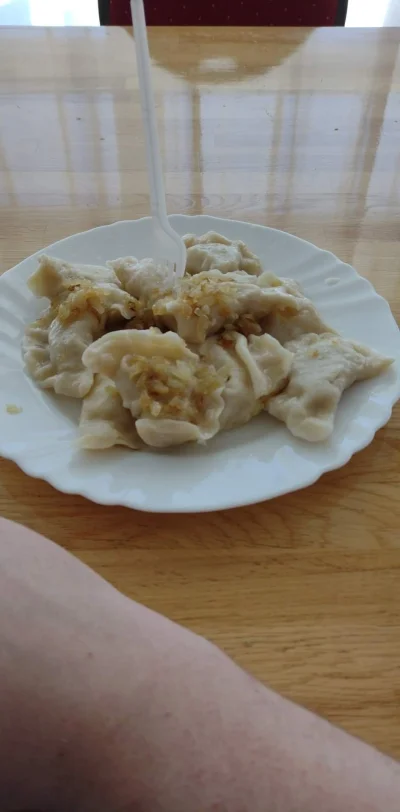 krucjan - Podczas gdy pierogarnie wołają już grubo ponad 2 złote za pieroga, a nawet ...