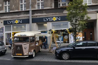 T.....o - @Owocwkreplu: na Kościuszki 3 jest sklep pszczelarski "Lysoń" maja na wagę.
