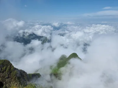 Aenkill - Takie widoki z Mt Pilatus w #szwajcaria

#earthporn #podroze #podrozujzwyko...