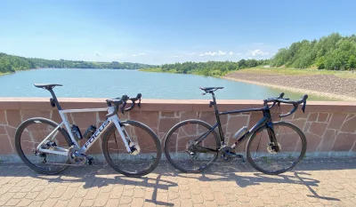 DejwiD - Dziś garmin pokazywał 43,5’C. Wbite 88km i ponad 1300 przewyzszeń.
Nie na c...