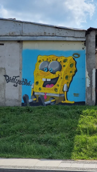 chicken216 - #bialystok #mural #spongebob #art #sztuka 
Całkiem świeży mural przy ZDZ...