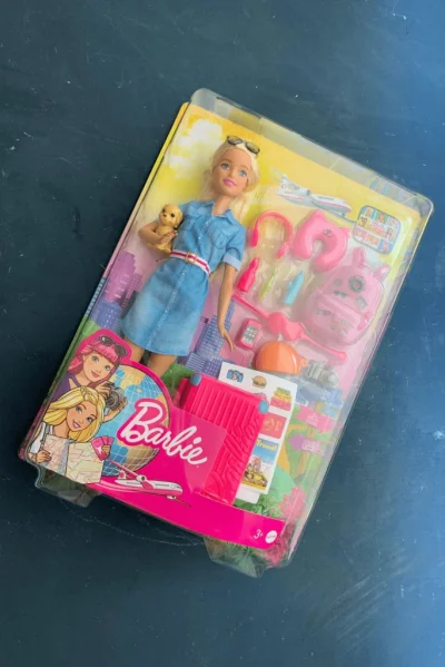 szmektalekawurst - Chłop se będzie Barbie bawił.
#lego #zabawki