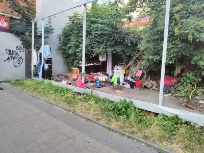 sprynek - Demontaz bilbordów zgodnie z ustawa krajobrazowa w #krakow pozwolilo odkryc...