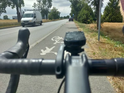 cherrycoke2l - Znacie tych pedalarzy, nie? Tacy jak ja: obcisłe spodnie z lycry ucisk...