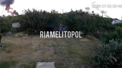 mel0nik - Kolejne nagranie z ostrzału rosyjskich baz w okupowanym Melitopolu, to inne...