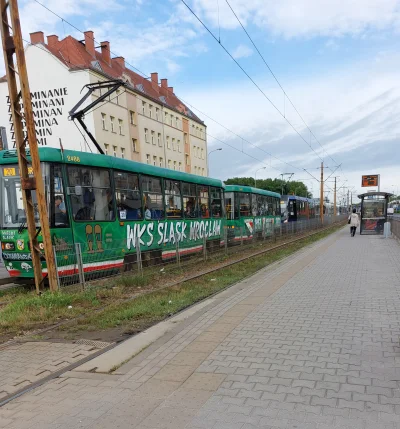 drzewnyzwierz - I cyk spacerek ( ͡° ͜ʖ ͡°) małopanewska stoi #wroclaw #tramwaje