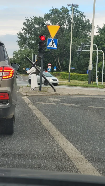 assurin - W Łodzi wszystko możliwe. Nawet sam Jezus do Ciebie zejdzie i pokaże drogę!...