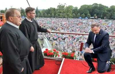 Eneduerikuzfakiem - El presidente po przegranej bitwie oddaje Polskę dowódcom katolik...