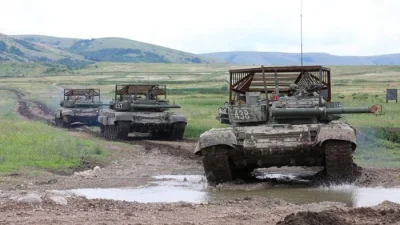Kranolud - Przypomniało jak jeszcze przed wojną pojawiły się zdjęcia ruskich czołgów ...