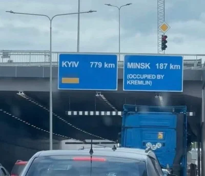 Muszu96 - Znaki drogowe w Wilnie. Litwini z rigczem 
(⌐ ͡■ ͜ʖ ͡■)

#litwa
#ukraina
#r...
