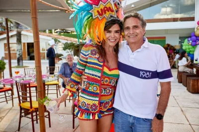 R.....8 - Nelson Piquet ze swoją obecną żoną - Viviane De Souza Leão

#f1 #pudelekf...