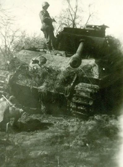 royal_flush - PzKpfw V Ausf. G "Panther" prawdopodobnie z I./Panzer-Regiment 16 (16. ...