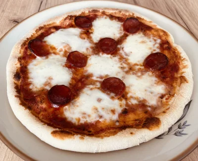 cutecatboy - Pizza z chorizo.

590 kcal

#pizza #gotujzwykopem #jedzzwykopem