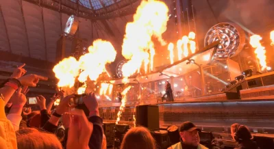 Soczek7 - Koncert Rammstein przy barierkach to coś genialnego, czuć ogień 

#Rammst...
