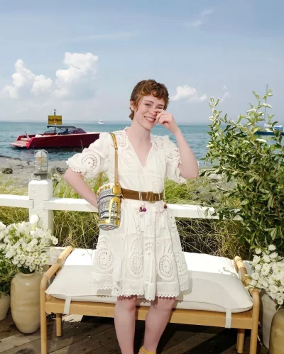 Krtb - #ladnapani #ladnadziewczyna 
#sophialillis #krotkiewlosy #usmiechboners
(｡◕‿...