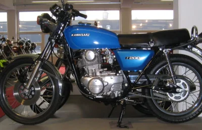 7050 - Pytanie do speców od #motocykle #kawasaki Kawasaki, takie troszkę "oldtimer-ow...