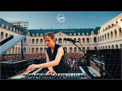 name_taken - Hania Rani live at Invalides, in Paris, France for Cercle

Pierwszy ra...