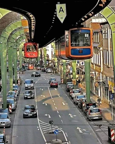 Sultanat_Muszelki - Wiszący pociąg Wuppertal.
Niemcy.

#earthporn #niemcy #komunikacj...