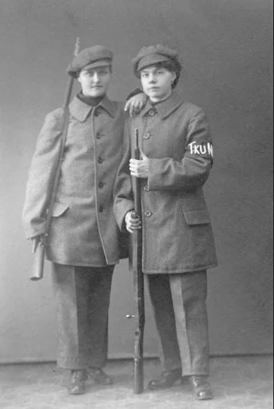 nowyjesttu - Fińskie kobiety- Helena Aalto (ur. 1898) i Elli Vuokko (ur. 1890) z Turk...