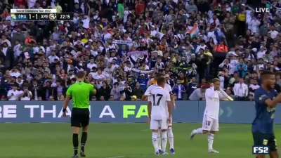 Matpiotr - Benzema, Real Madryt - Club America 1:1
#mecz #golgif #mecztowarzyski 
#...