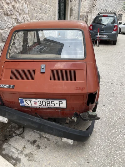 koba01 - Było bite ( ͡° ʖ̯ ͡°) 

#fiat #chorwacja #motoryzacja #carboners