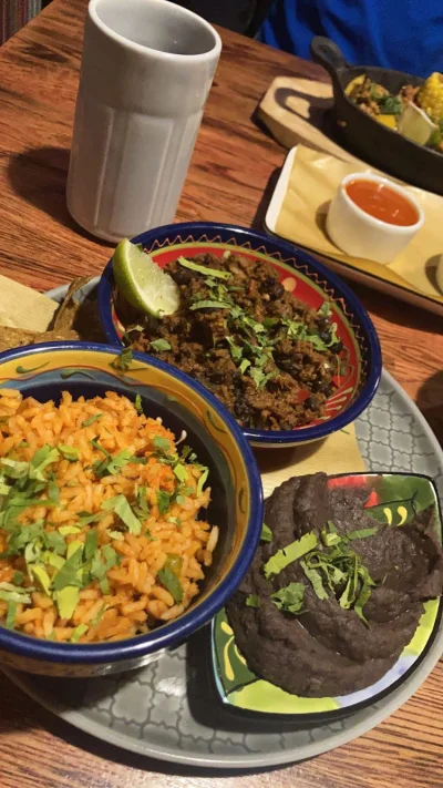 rozowyslonikx - Byłam dzisiaj na randce z #tinder w tej samej meksykańskiej restaurac...