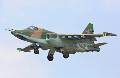 skoczek-wzwyz - To nie jest samolot do podobnych zastosowań co Su-25?