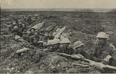 myrmekochoria - Australijscy żołnierzy w okopie, 1917

#starszezwoje - blog ze star...