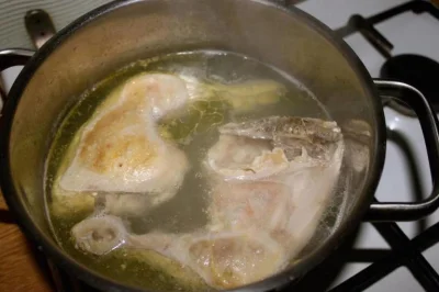 c.....c - @nicalibres: skóra kurczaka gotowanego w zupie
