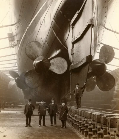 myrmekochoria - RMS Mauretania, Liverpool 1909.

#starszezwoje - blog ze starymi gr...