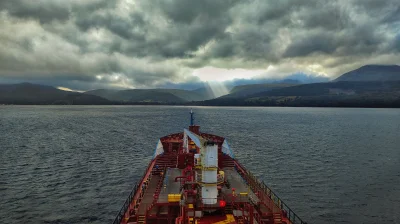 ponuras - Akurat stoję statkiem na kotwicy w Brodick Bay i od dwóch miesięcy regularn...