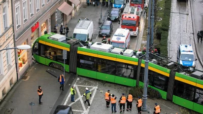 Rad-X - > Nie przejmujcie się też, kiedyś pokażemy wam jak budować torowiska (｡◕‿‿◕｡)...