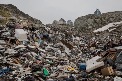 cheeseandonion - >Houses of Kulusuk, Greenland

https://www.reddit.com/r/UrbanHell/...