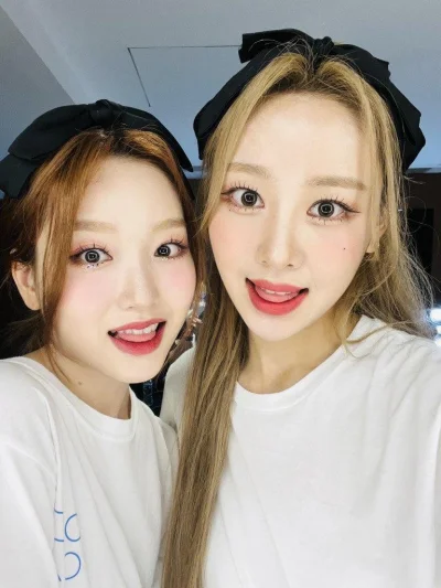 PrawaRenka - 1
#yves #gowon #loona #koreanka