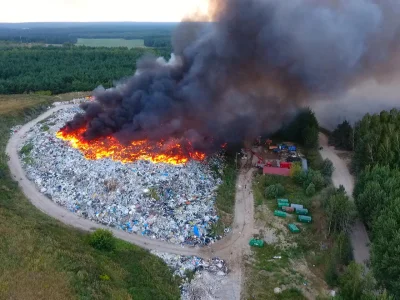 JanDzbanPL - W Polsce udało się rozwiązać problem śmieci ( ͡° ͜ʖ ͡°)
