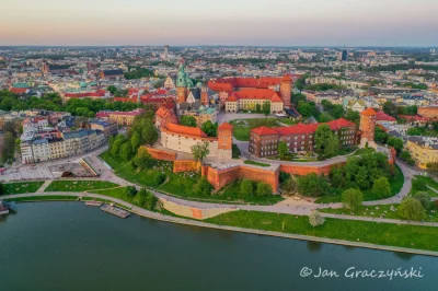 octoberman98 - Polećcie proszę jakieś ciekawe miejsca do zobaczenia w #krakow. Intere...