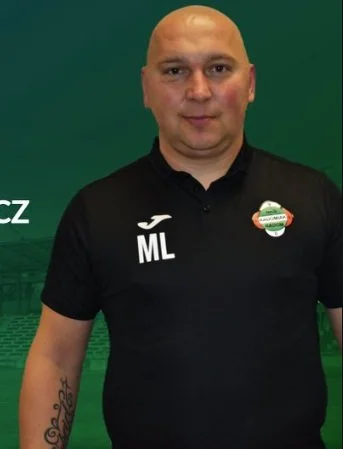 przegropisarz - @nibembenpl8: spójrz na niego