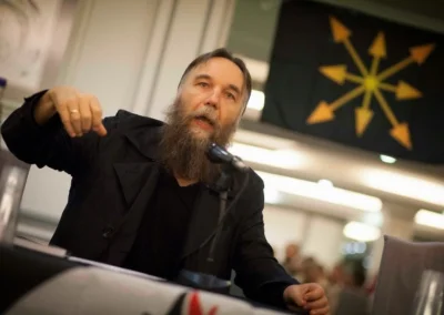 djtartini1 - @NocJestMistyczna: W pewnym sensie możesz mieć rację. Dugin promuje krem...