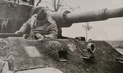 royal_flush - PzKpfw VI Ausf. B "Tiger II" o nr '124' (dowódca: SS-Oberscharführer Fr...