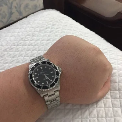 Szczupix37 - Kupiłem zegarek w Turcji na wakacjach. Od razu widać, że podróbka?
#zeg...